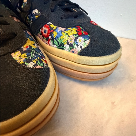 Adidas x Liberty London Floral Platform Sneakers Women’s US 8 EU 40 - Picture 6 of 8
